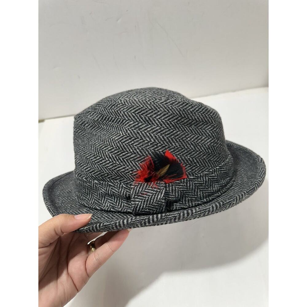 Capas Headwear Tweed Black White Gray Godfather Hat‎ 7 1/8 Red Feather Gorgeous